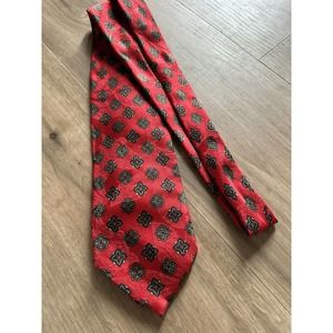Stefano Ricci red green gold geometric 100% silk tie 57 inches long